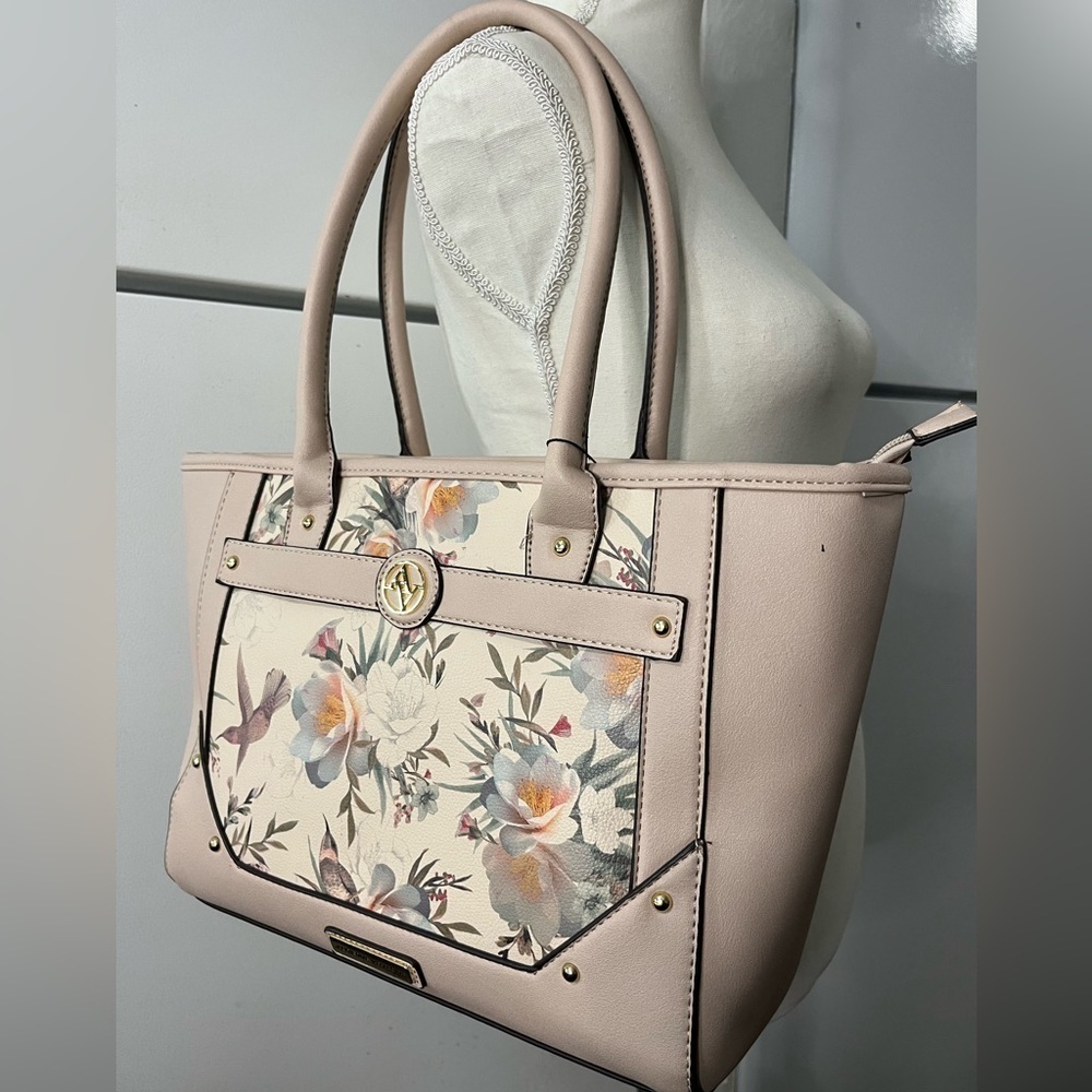 NWT Adrienne Vittadini Garden Bloom Tote Bag MSRP $175